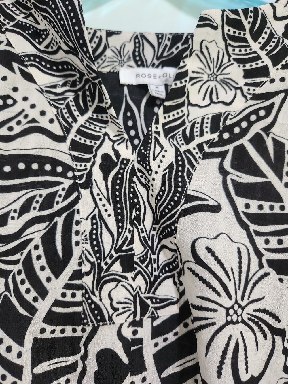Rose & Olive Black and Cream Floral Tie-Front Blouse - Picture 4 of 7